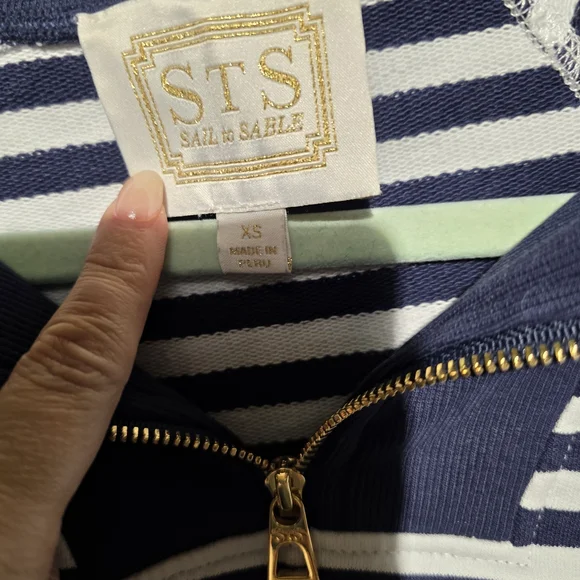 Tuckernuck Sail To Sablr Nautical Striped Navy and White Women's Top XS PTP 19 - Picture 4 of 5